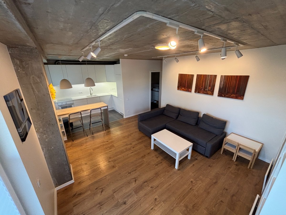 Modern apartment in city center - Image 2